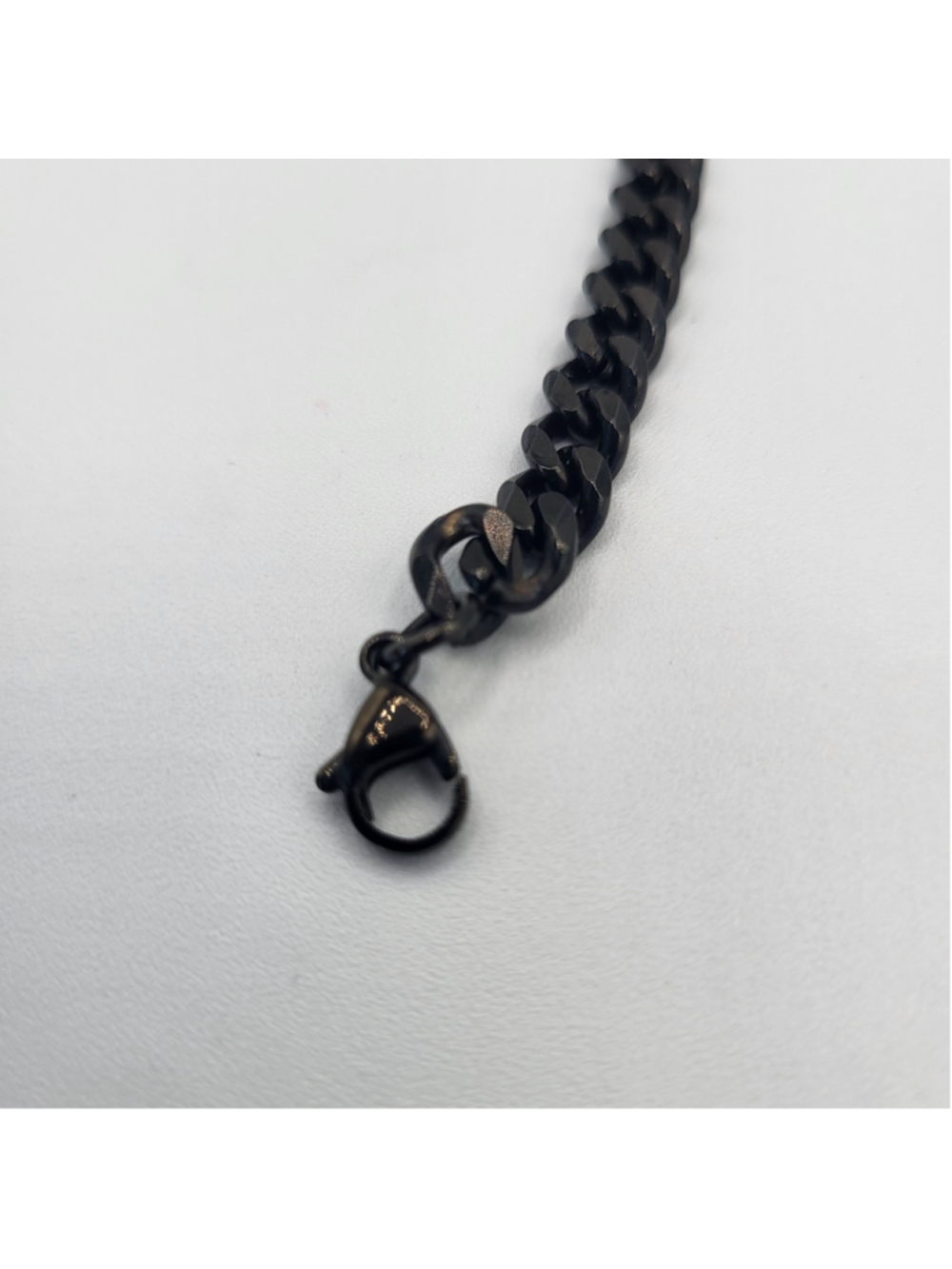 Men's 8" Black-Plated Cuban Link Chain Bracelet – NWOT - Picture 8 of 14